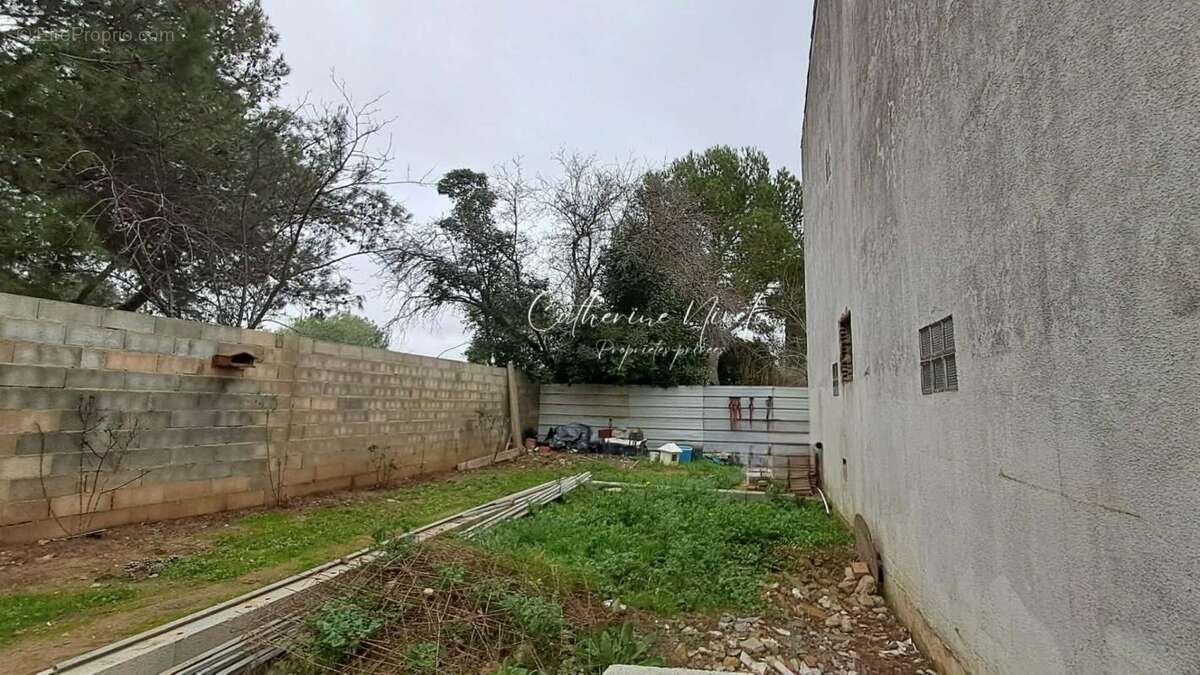 Maison à VILLENEUVE-LES-BEZIERS