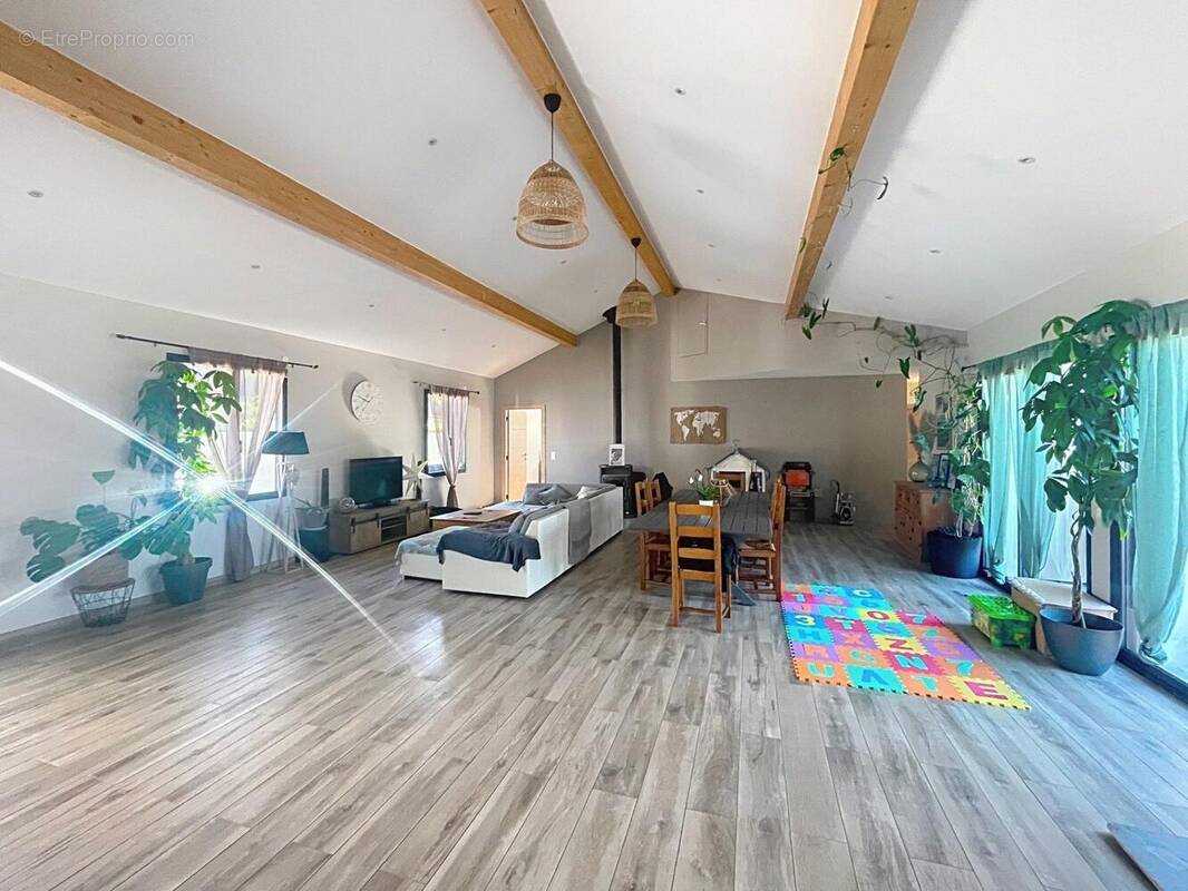 Photo 1 - Maison à PRESSIAT