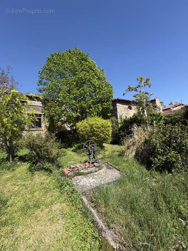 Maison à ISSERTEAUX