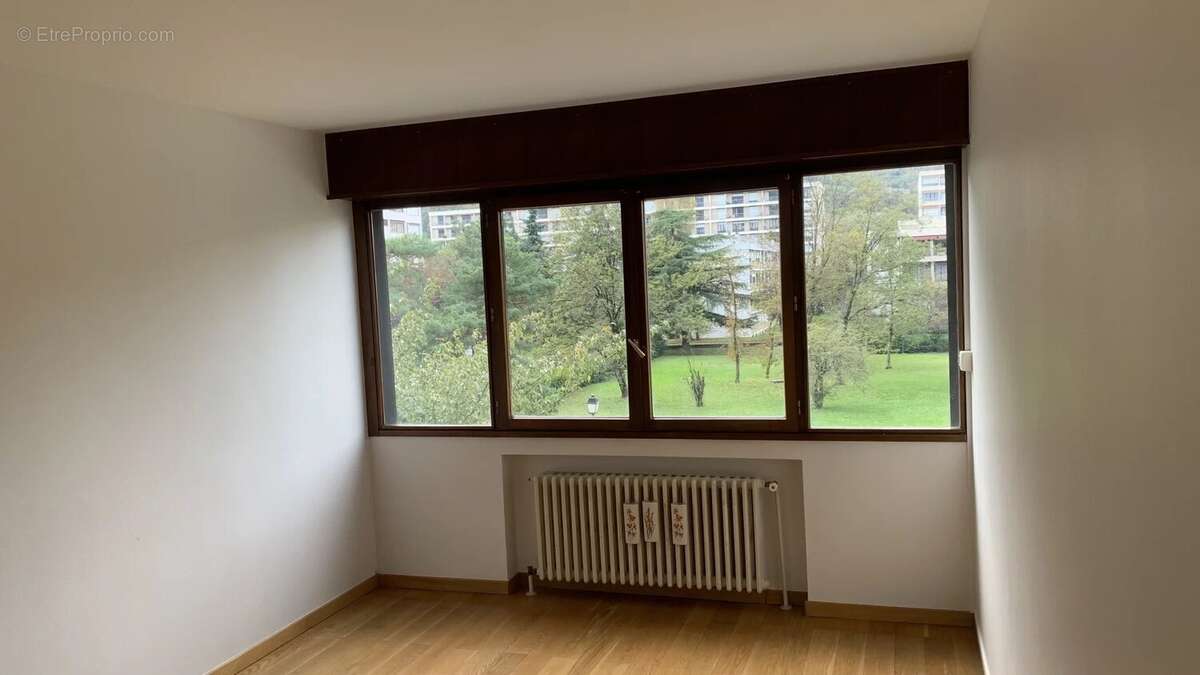 Appartement à ECHIROLLES