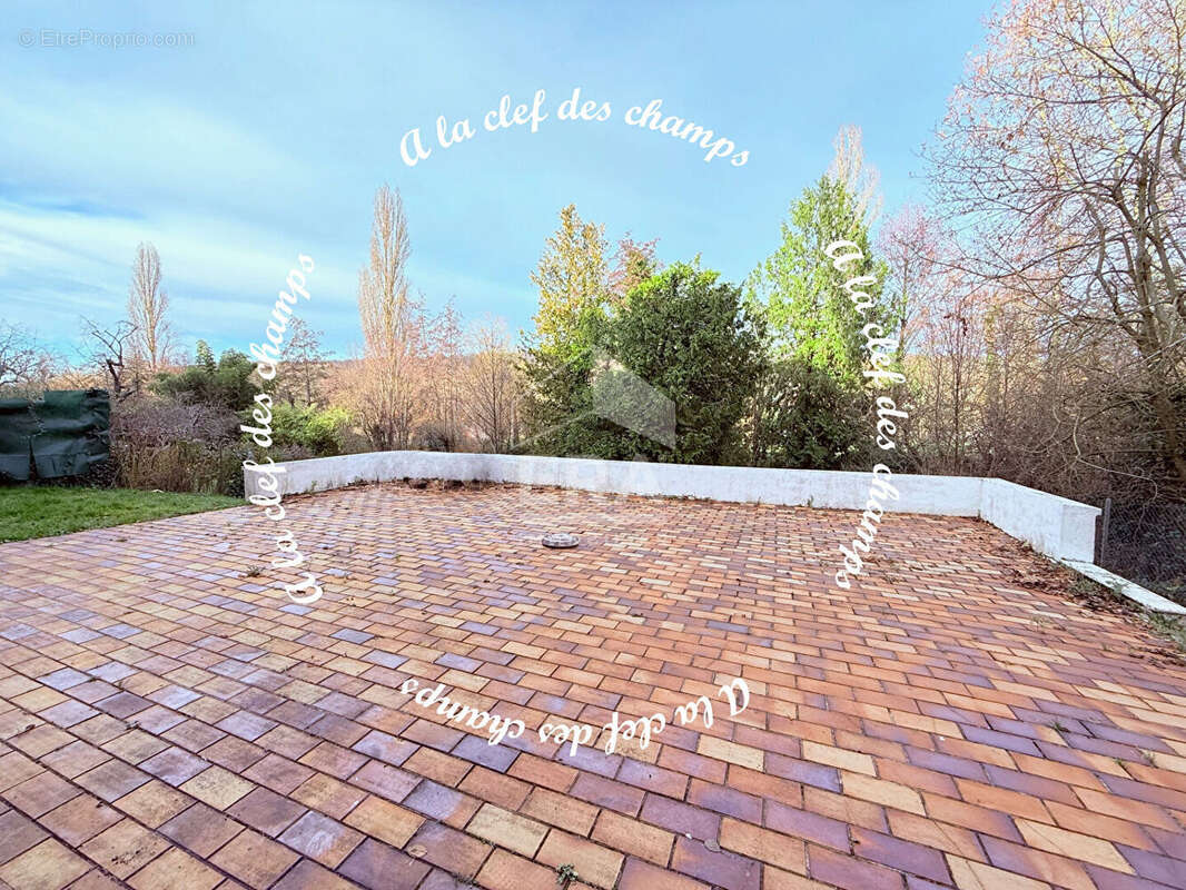 Maison à BURES-SUR-YVETTE