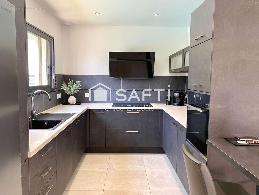 Maison 134 m² à Frejus  - photo 5