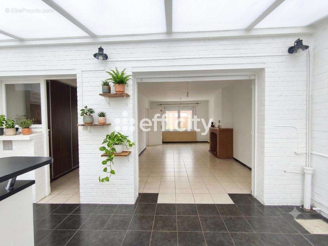 Maison 89 m² à Marquette-Lez-Lille  - photo 2