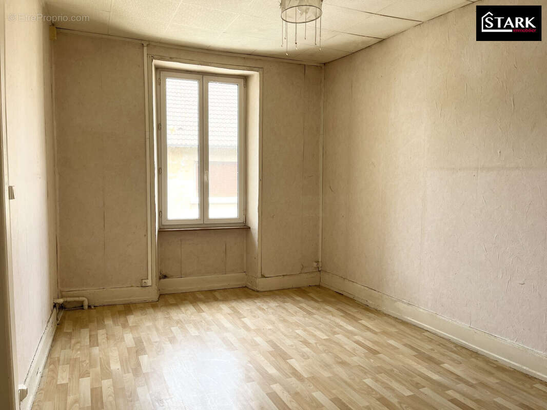 Appartement 293 m² à Giromagny  - photo 9