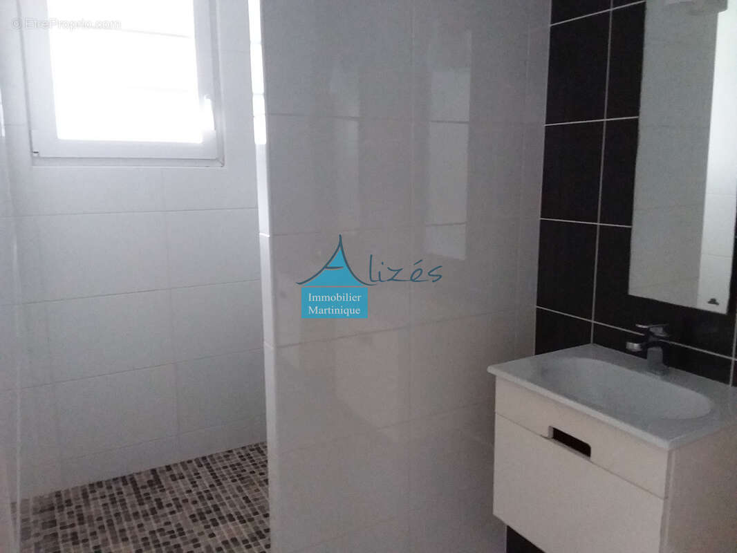 Appartement à LES TROIS-ILETS