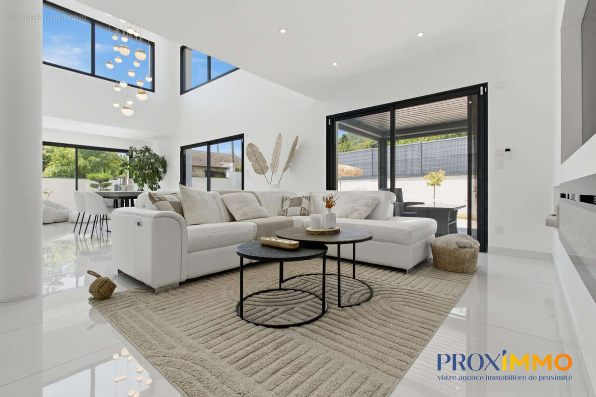 Maison 158 m² à Voiron  - photo 6