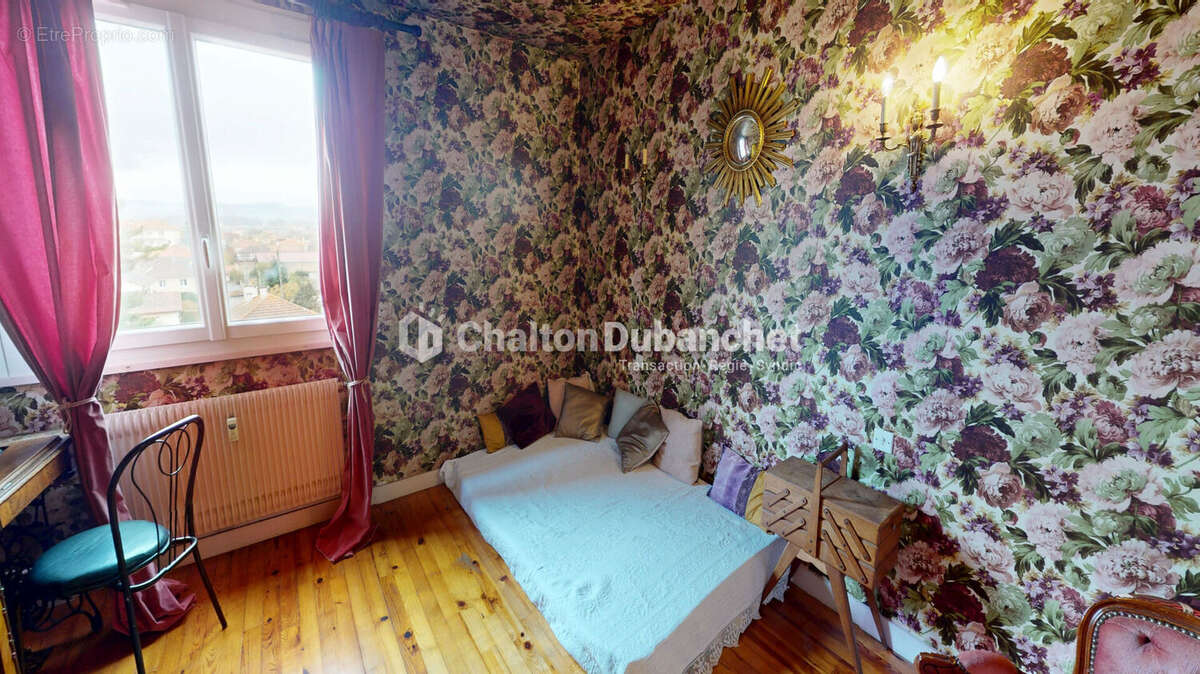 Appartement à LE COTEAU