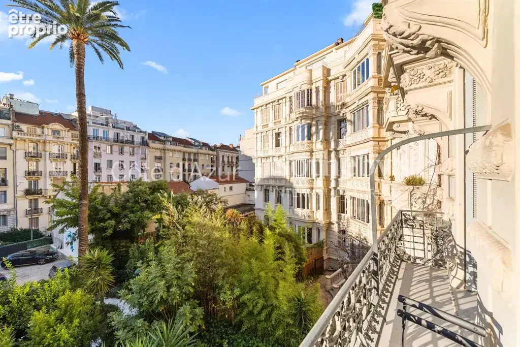 Nice Carré d’Or, appartement bourgeois de 120 m² rénové dans un immeuble Belle Époque - photo 4