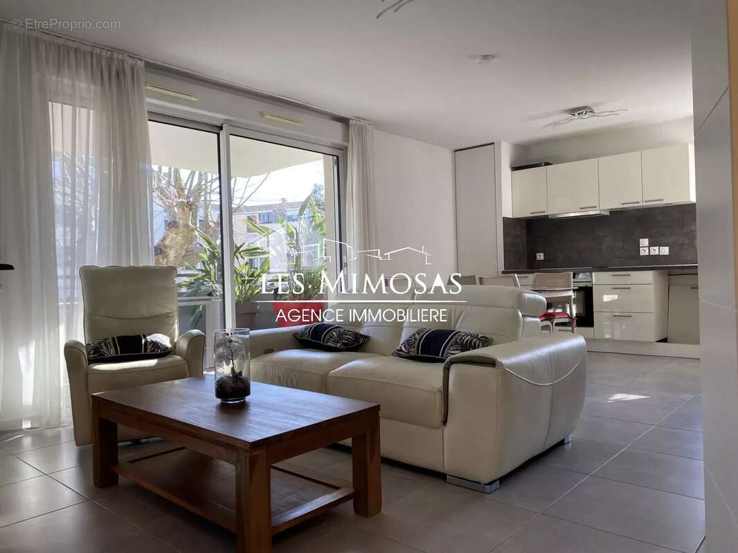 Appartement à FREJUS