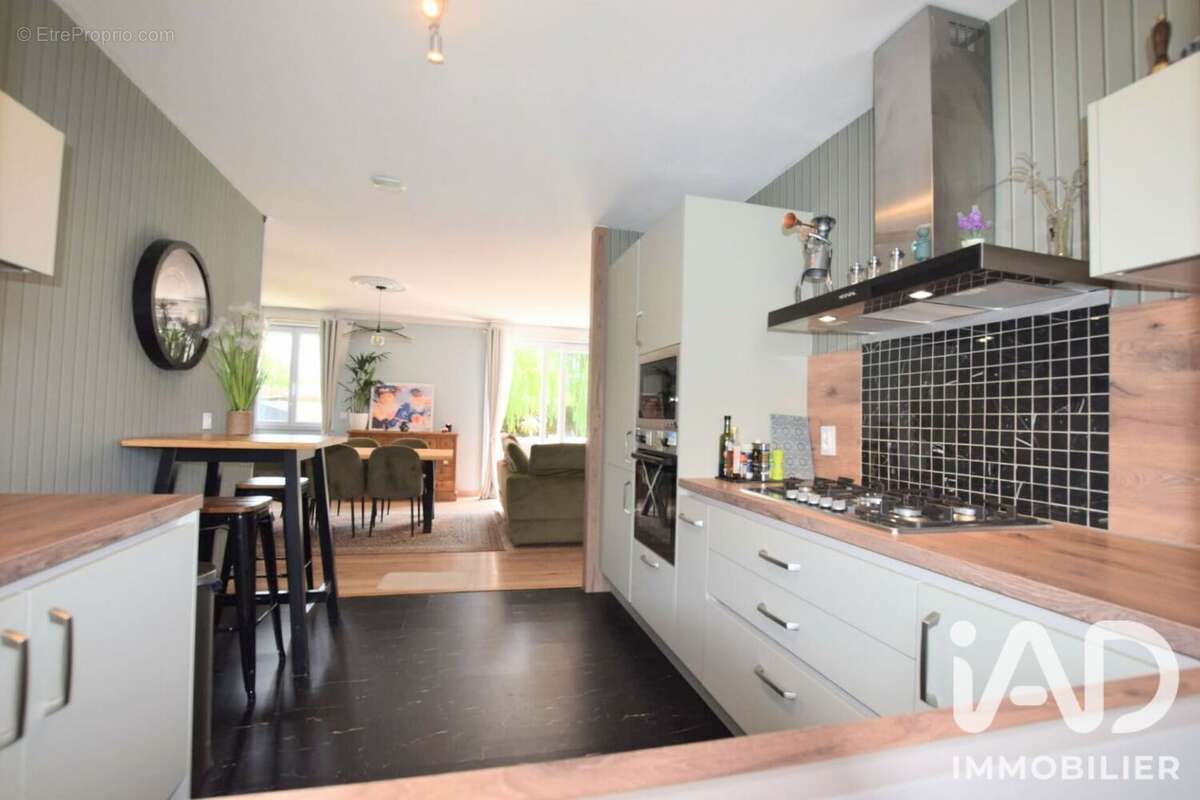 Maison 148 m² à Bremes  - photo 2