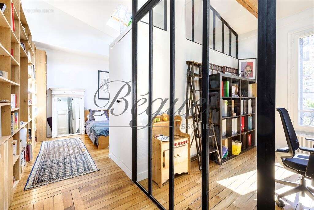 Maison à PARIS-14E