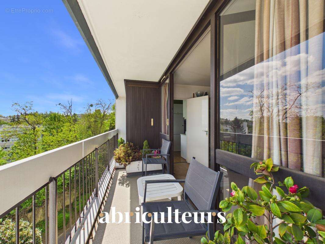 Appartement à GARCHES