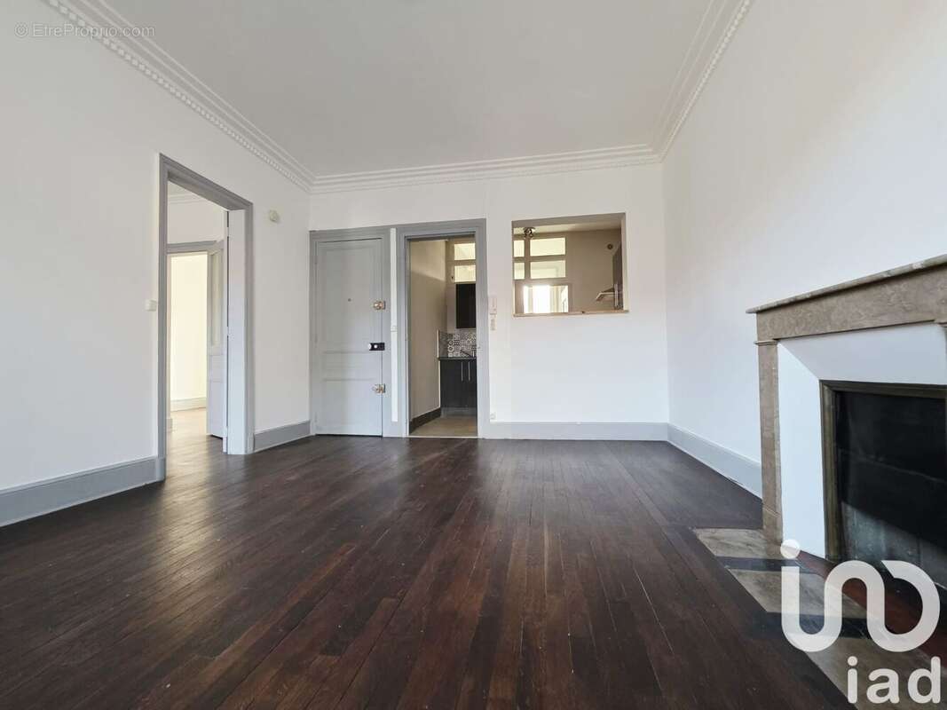 Photo 5 - Appartement à CHARLEVILLE-MEZIERES