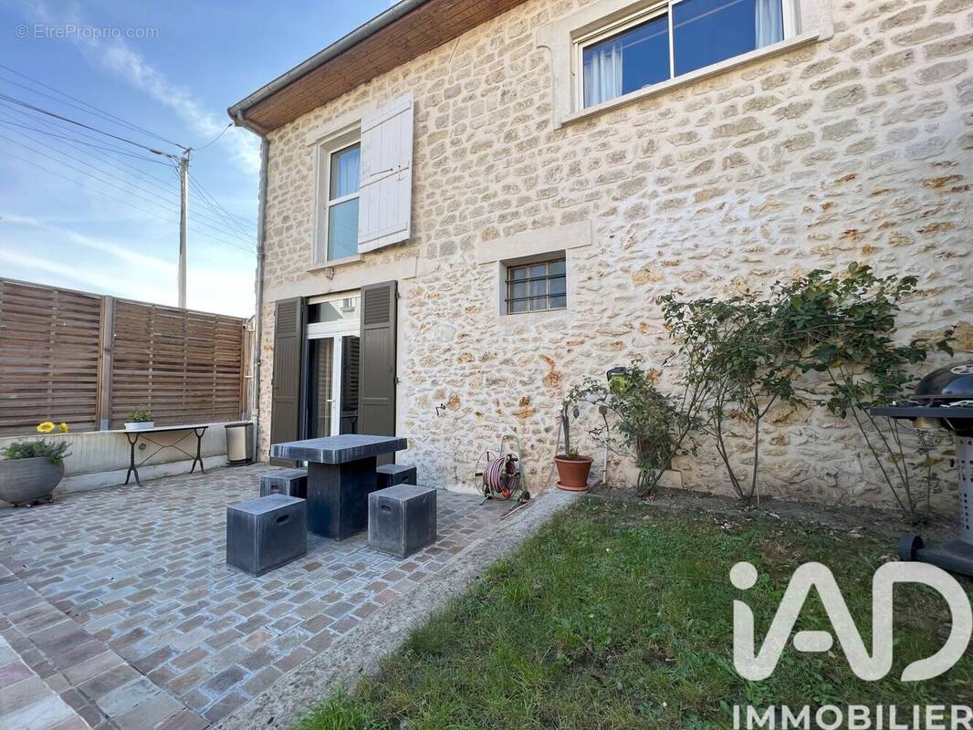 Photo 1 - Maison à TRIEL-SUR-SEINE