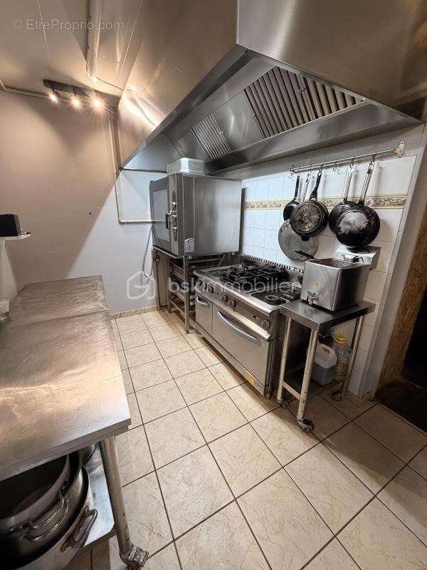 Commerce à LENTIGNY