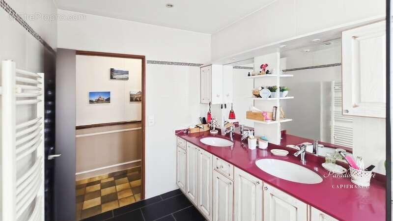 Maison à BLANQUEFORT