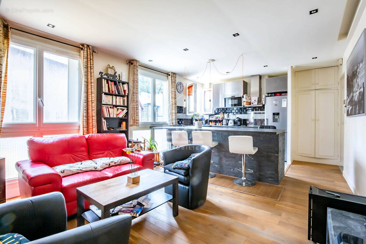 Appartement à PARIS-12E