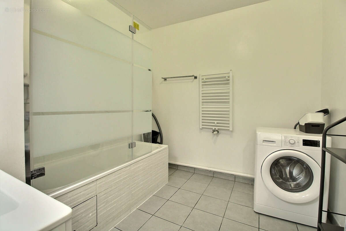 Appartement à COLOMBES