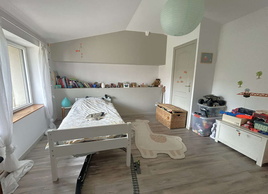 Maison à VILLARS-LES-DOMBES