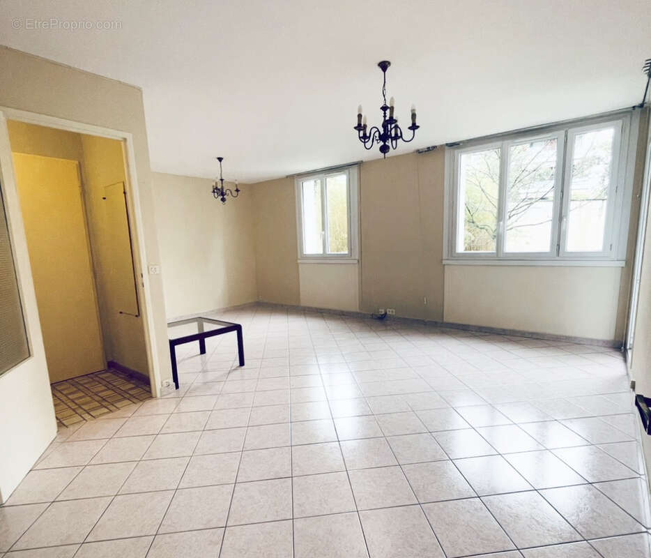 Appartement à LYON-5E