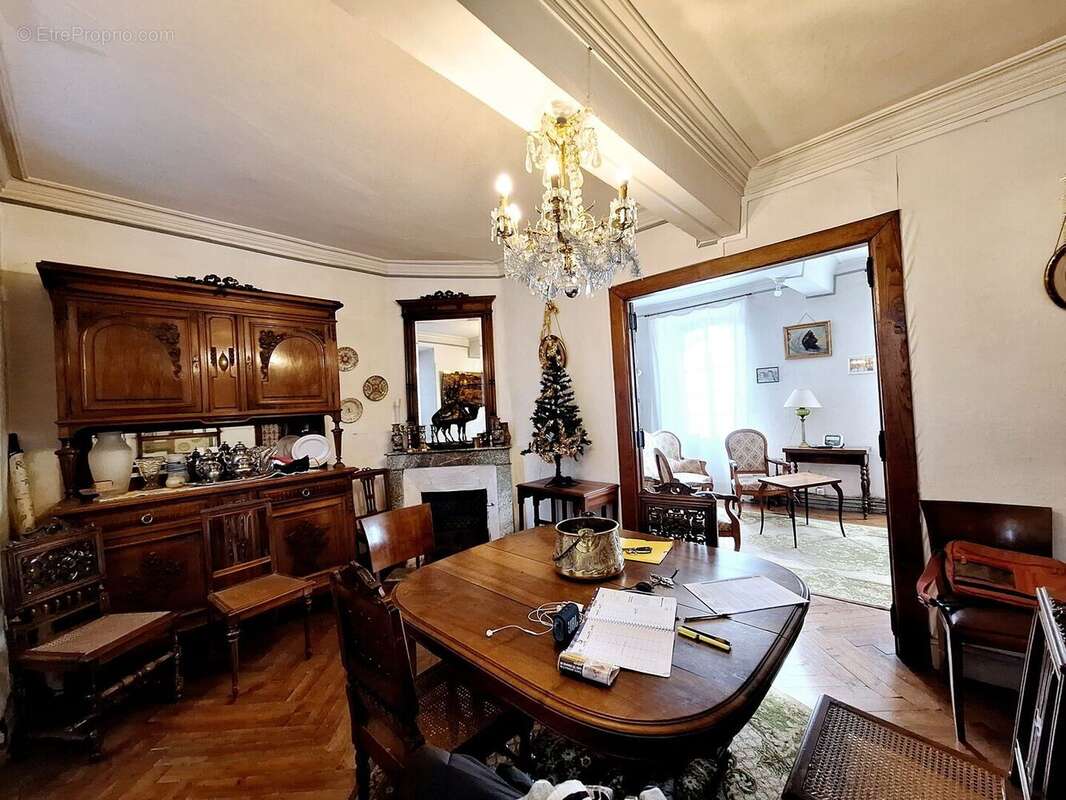 1000037982 - Maison à RECURT