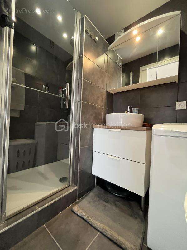 CALUIRE-ET-CUIRE – Appartement traversant avec vue panoramique exceptionnelle ! - photo 6