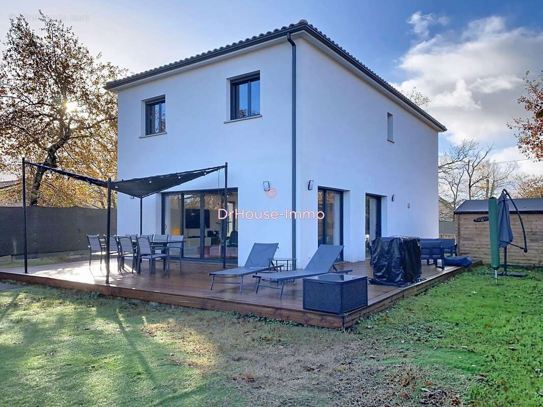 Maison à SAINT-MEDARD-EN-JALLES