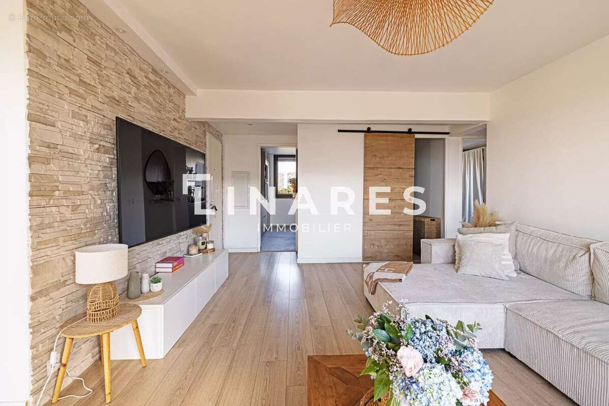 Appartement à MARSEILLE-9E