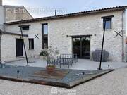 Maison rénovée de 140 m2 habitables, sur terrain de 912 m2. - Maison à LE ROCHEREAU