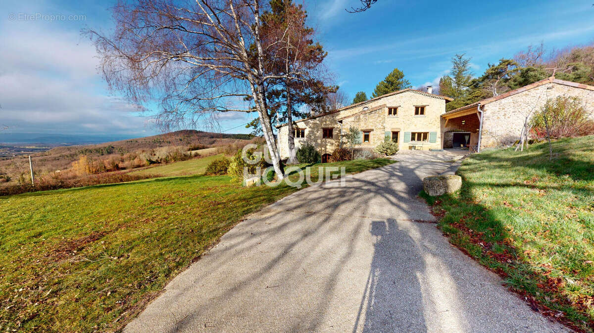 Maison à UPIE