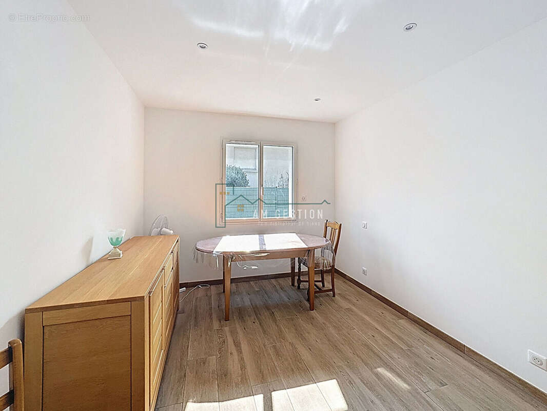 Maison à SAINT-JUNIEN