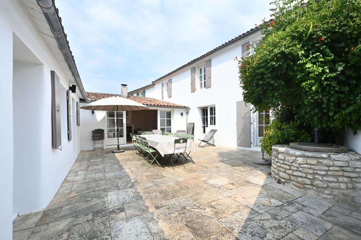 Maison à LE BOIS-PLAGE-EN-RE