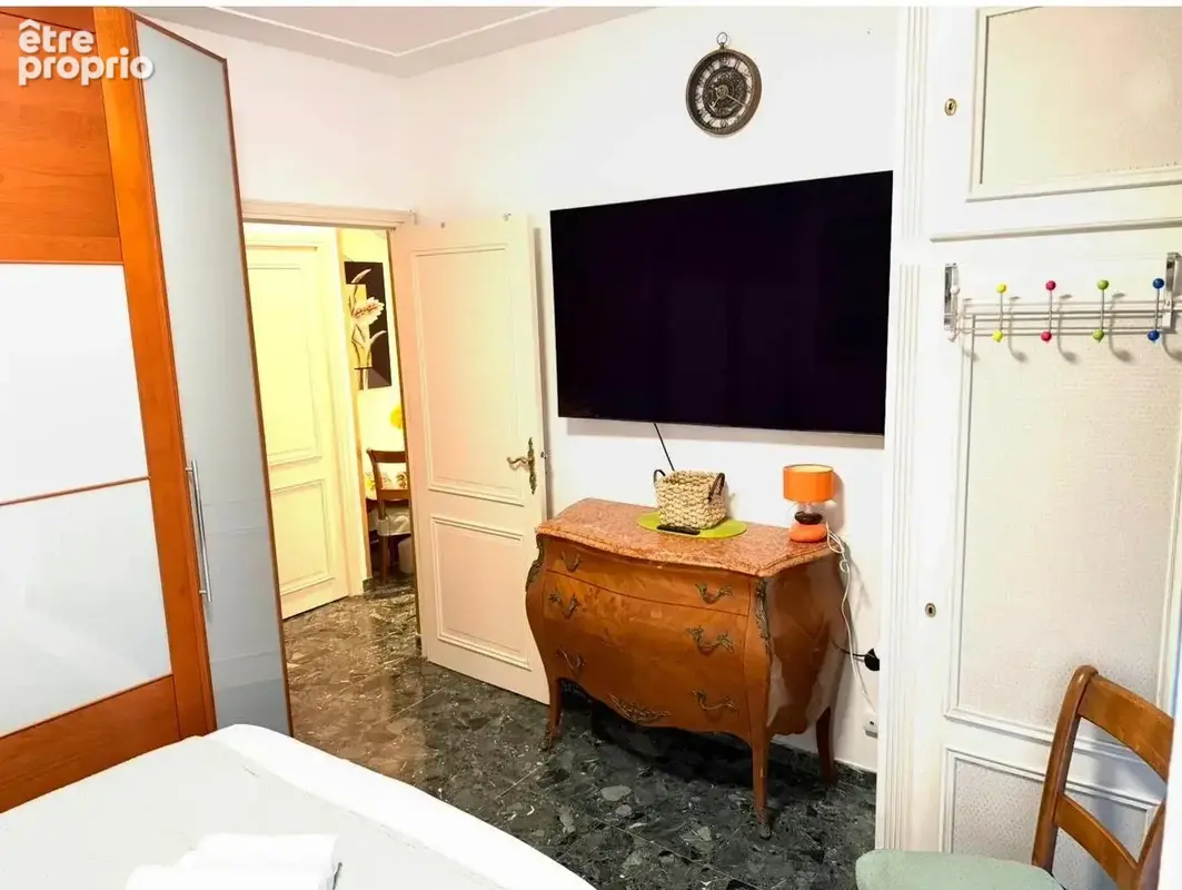 Av mirabeau 2 pieces grand balcon plein sud au calme et en etage - photo 10