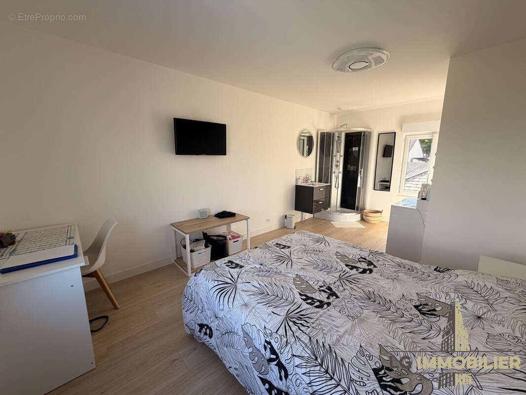 Maison 198 m² à Bougainville  - photo 8