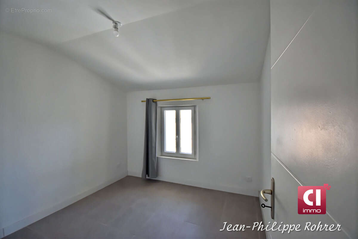 Appartement à BESSE-SUR-ISSOLE