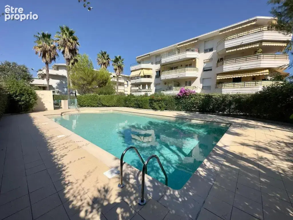 Grand appartement 3 pièces à acheter à Villeneuve-Loubet - photo 2
