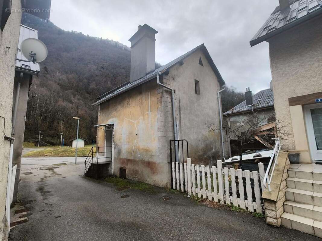 Maison à LIVET-ET-GAVET