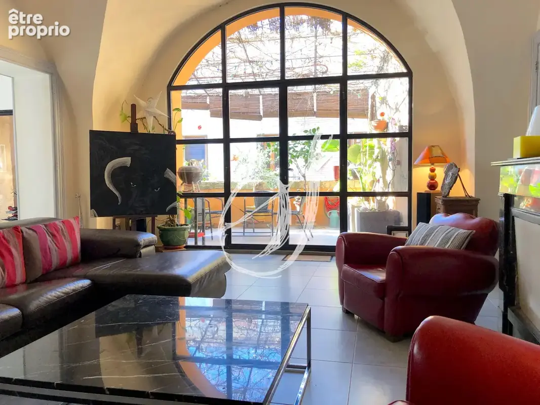 Appartement bourgeois avec terrasse & garage au coeur de Pignan - photo 3