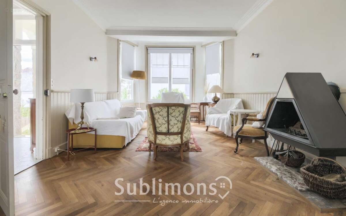 Maison à PORT-LOUIS