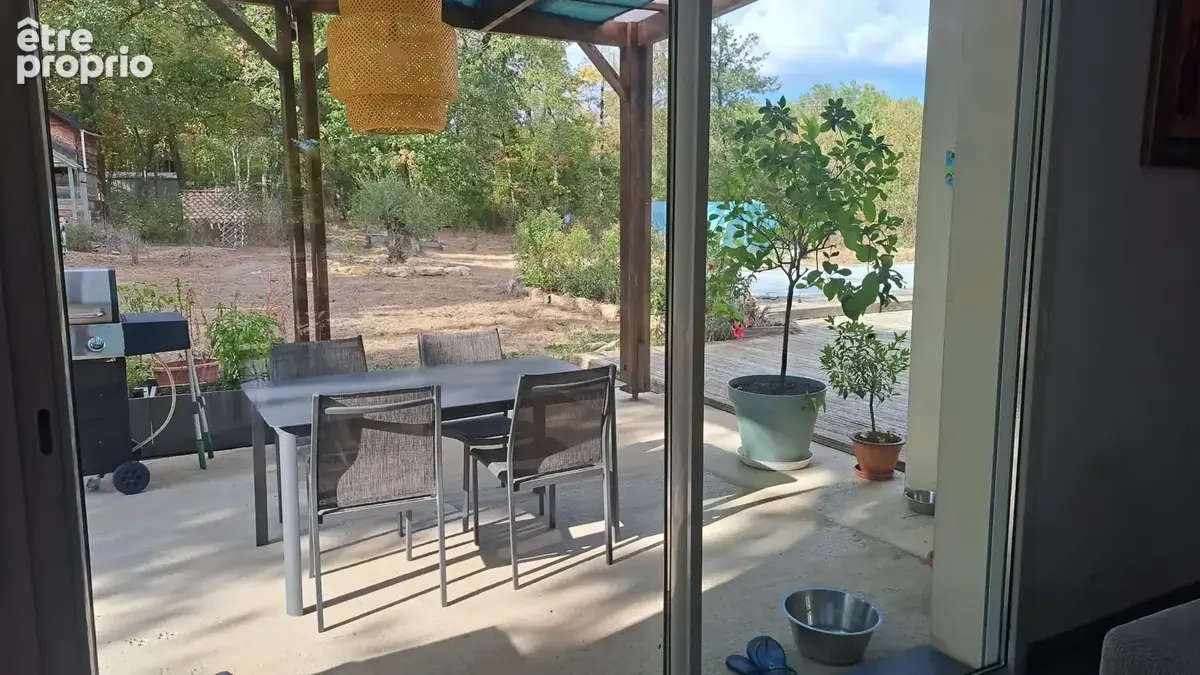 Villa F6 de 155m2 habitable en parfait état sur 5475m2 de terrain - photo 5