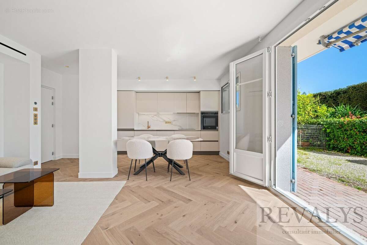 Appartement à BEAULIEU-SUR-MER