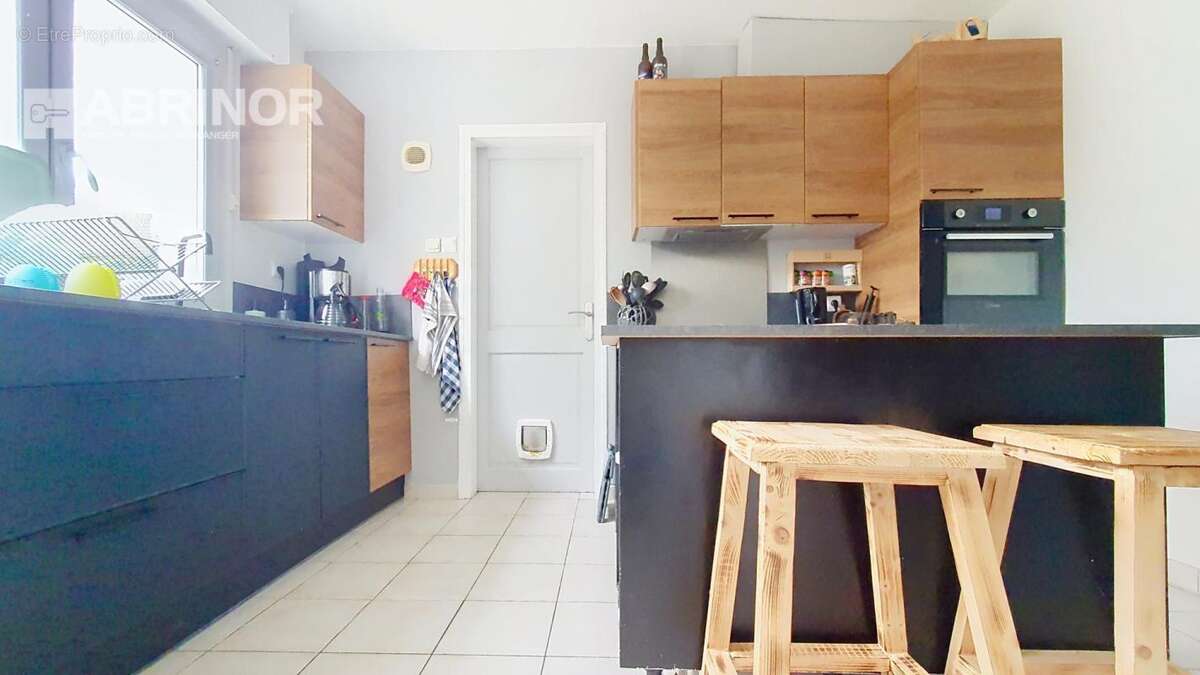 Maison à BOURGHELLES