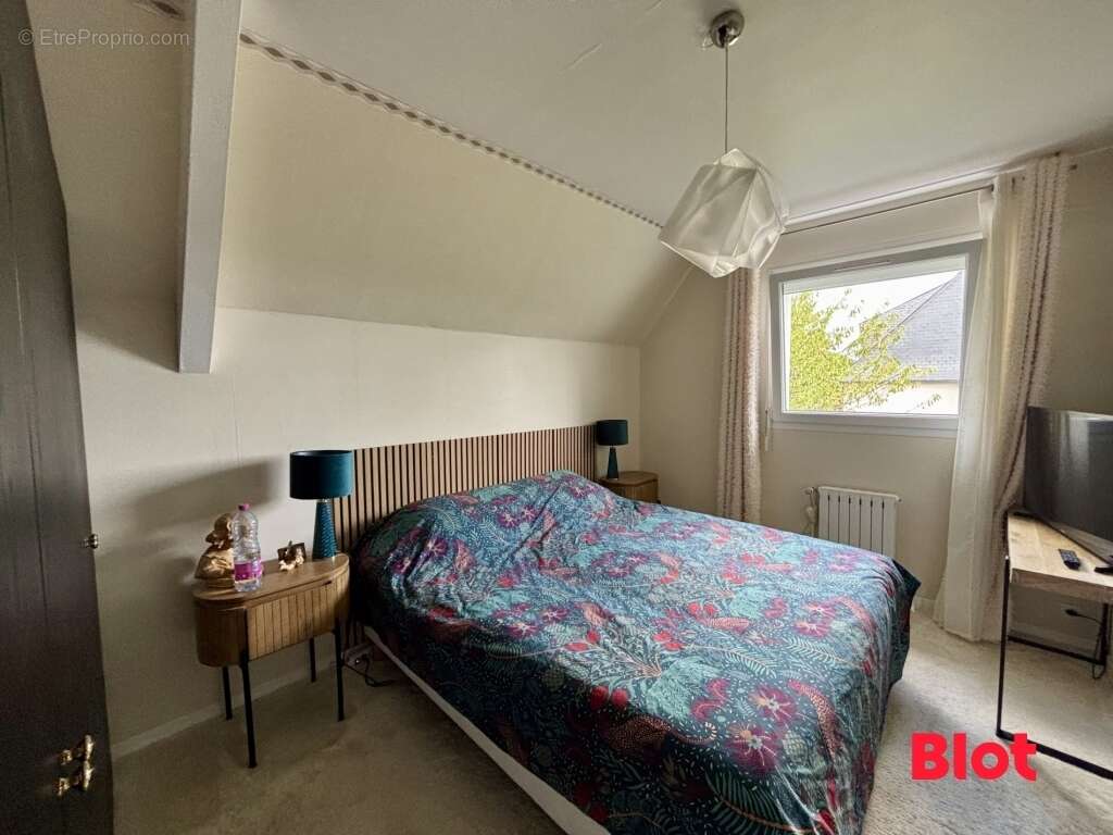 Maison 127 m² à Orgeres  - photo 7