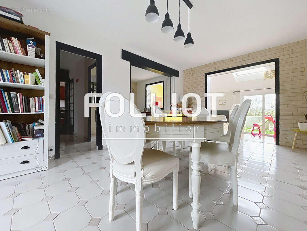 Maison à LUC-SUR-MER