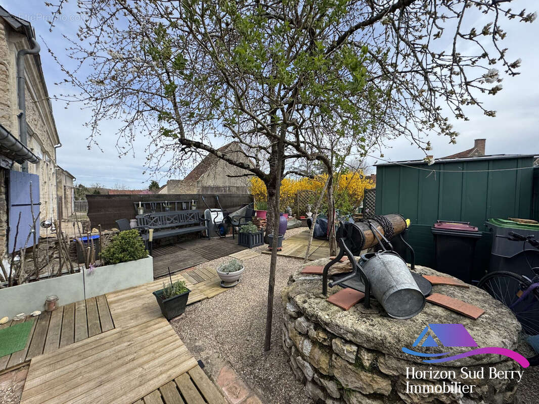 Le puits - Maison à BEDDES