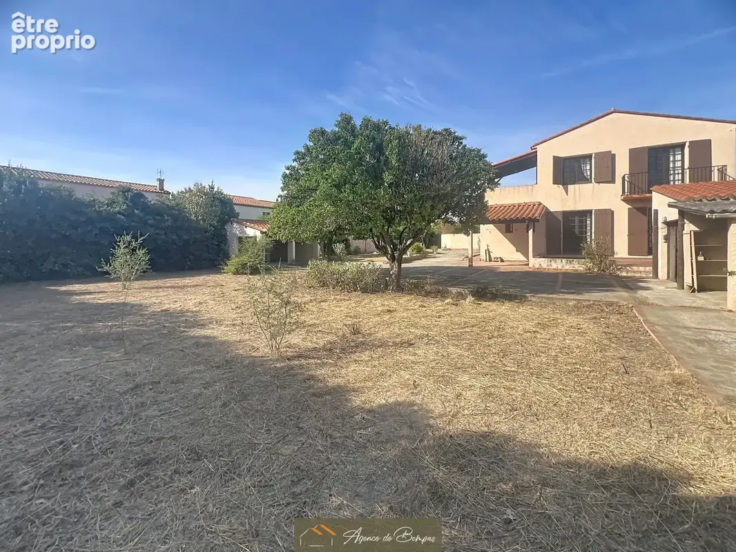 - villa 4 faces 182 m2 hbts -appart t2 33 m2   - jardin - - photo 6