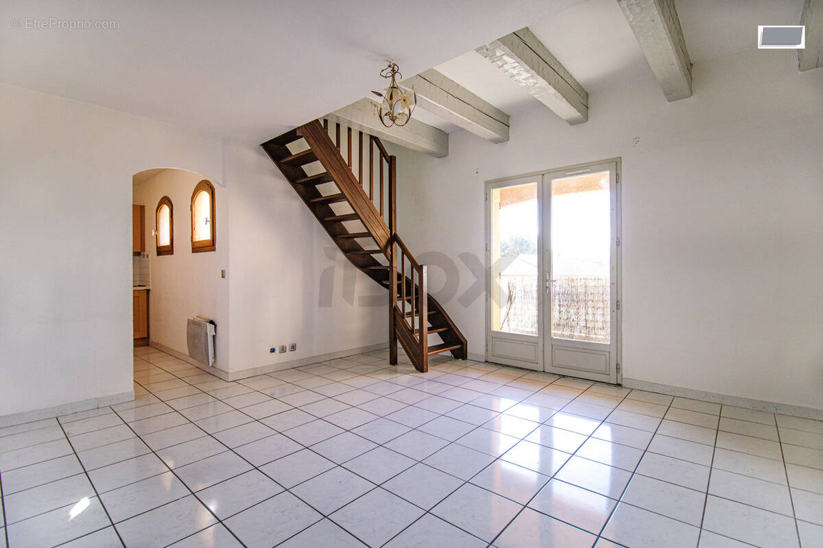 Appartement à SIX-FOURS-LES-PLAGES