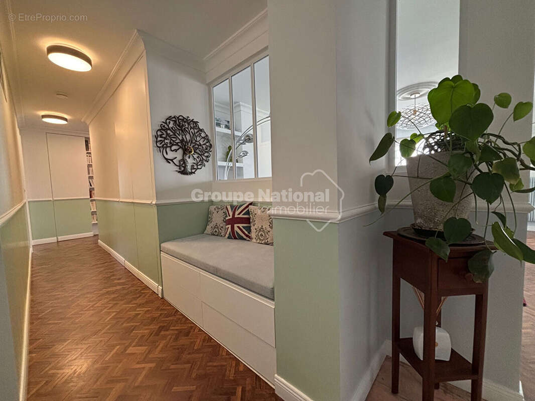 Appartement à VERSAILLES