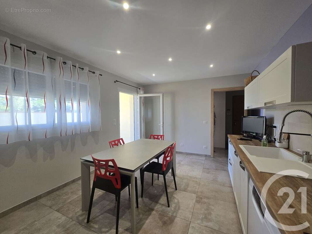 Maison à MONTESQUIEU-VOLVESTRE