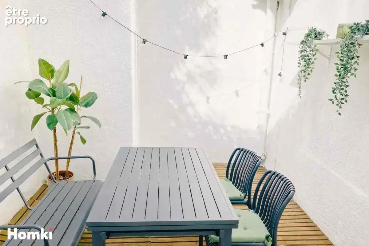 Appartement T2 de 32 m² à Marseille 13006, Rue Paradis - photo 2